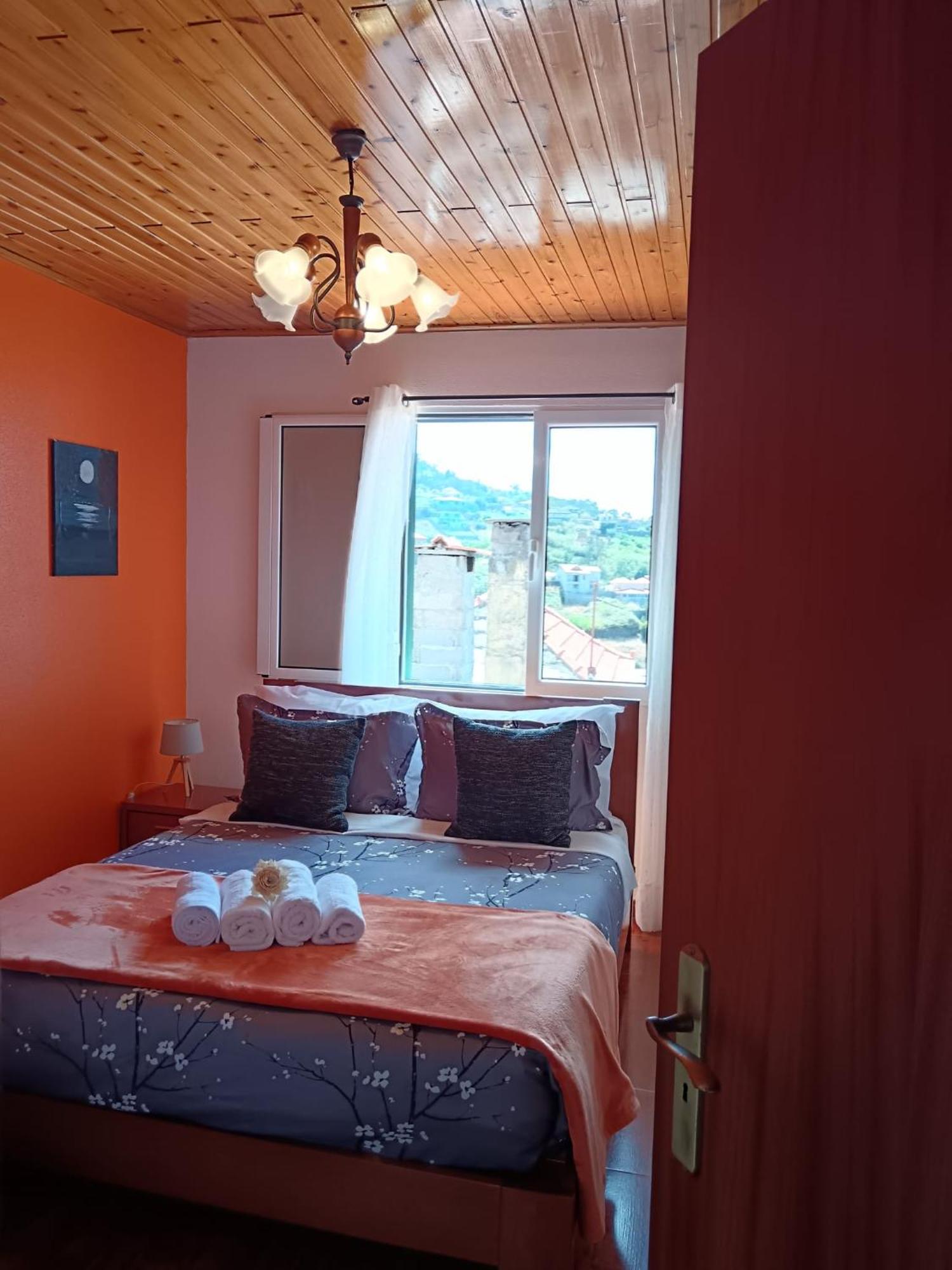 Casa Central - Peceful Mountain Retreat In Calheta Ribeira do Raposo 外观 照片