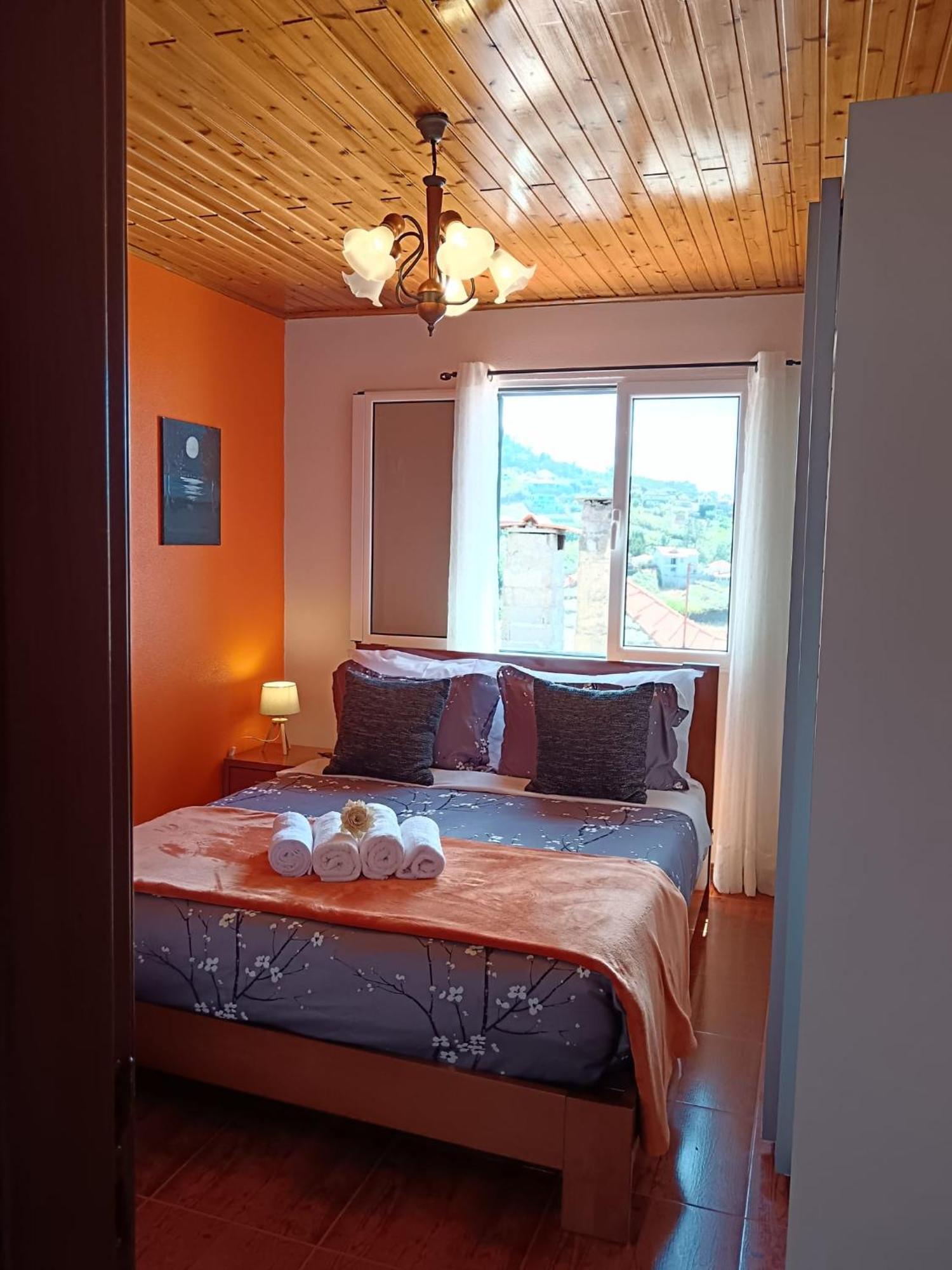 Casa Central - Peceful Mountain Retreat In Calheta Ribeira do Raposo 外观 照片