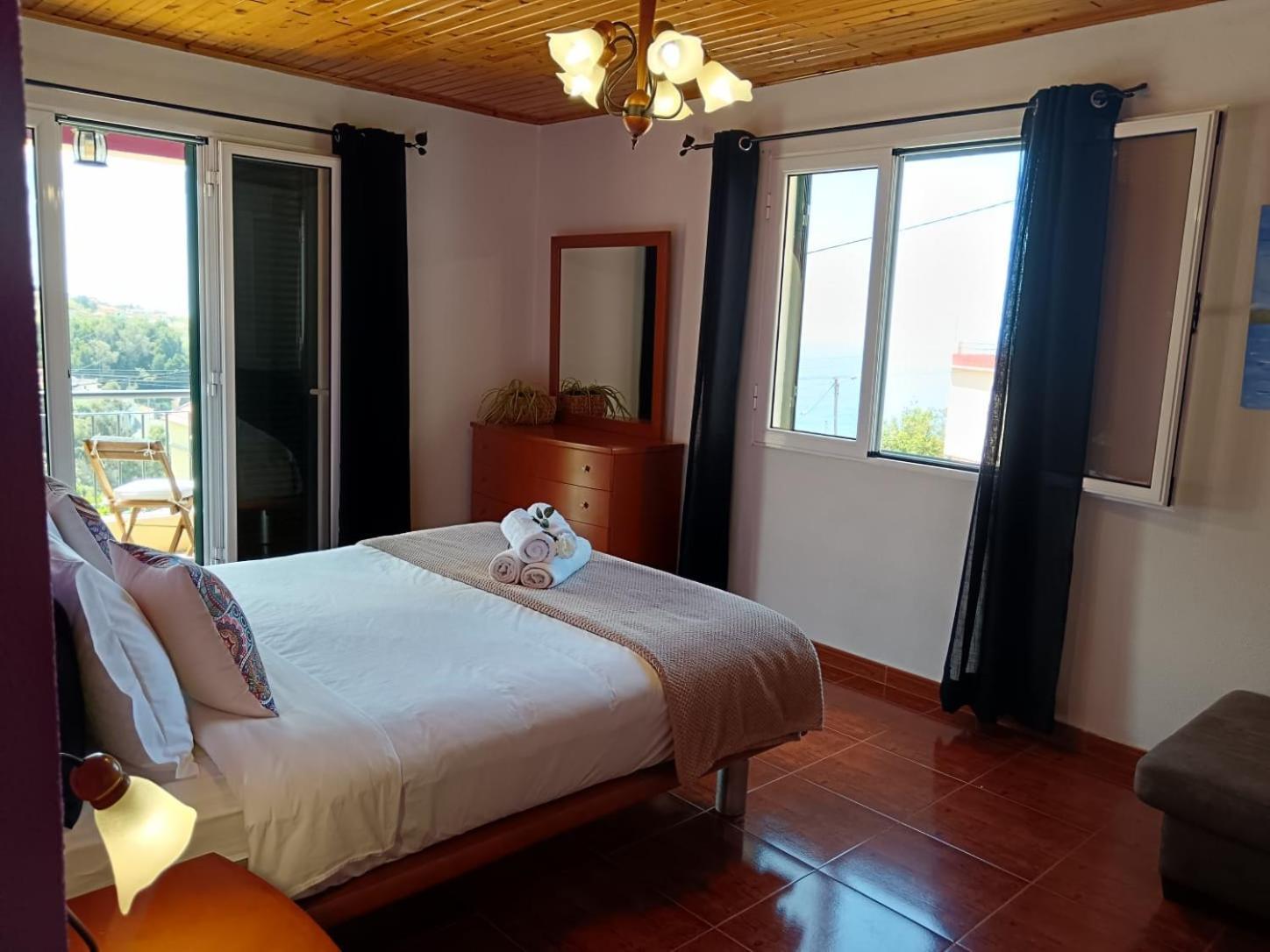 Casa Central - Peceful Mountain Retreat In Calheta Ribeira do Raposo 外观 照片